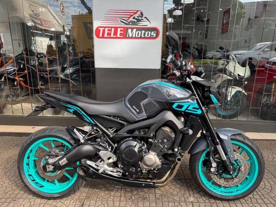 YAMAHA MT-09 